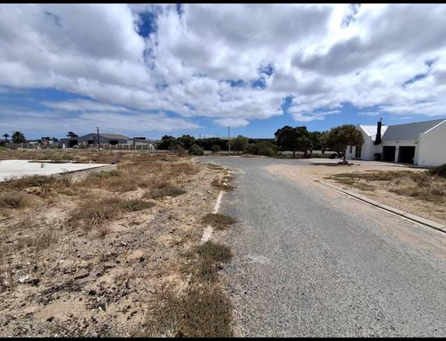 LAND FOR SALE IN DA GAMA BAY